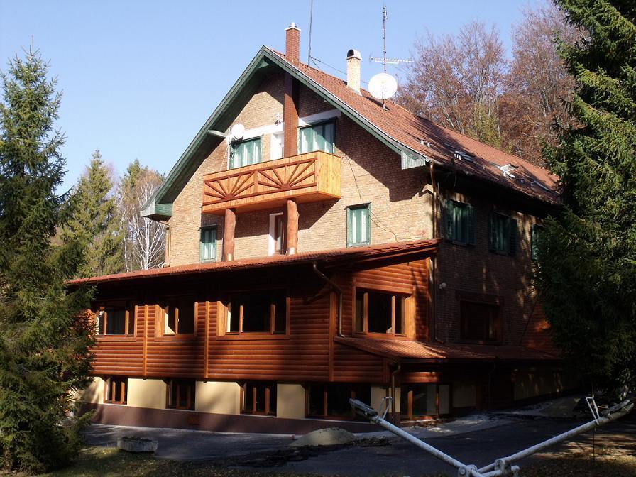Sebesvi­z Panzió Repashuta Exterior foto